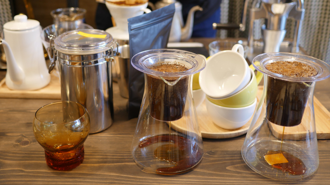 How do high-end cafes offer the best flavors?